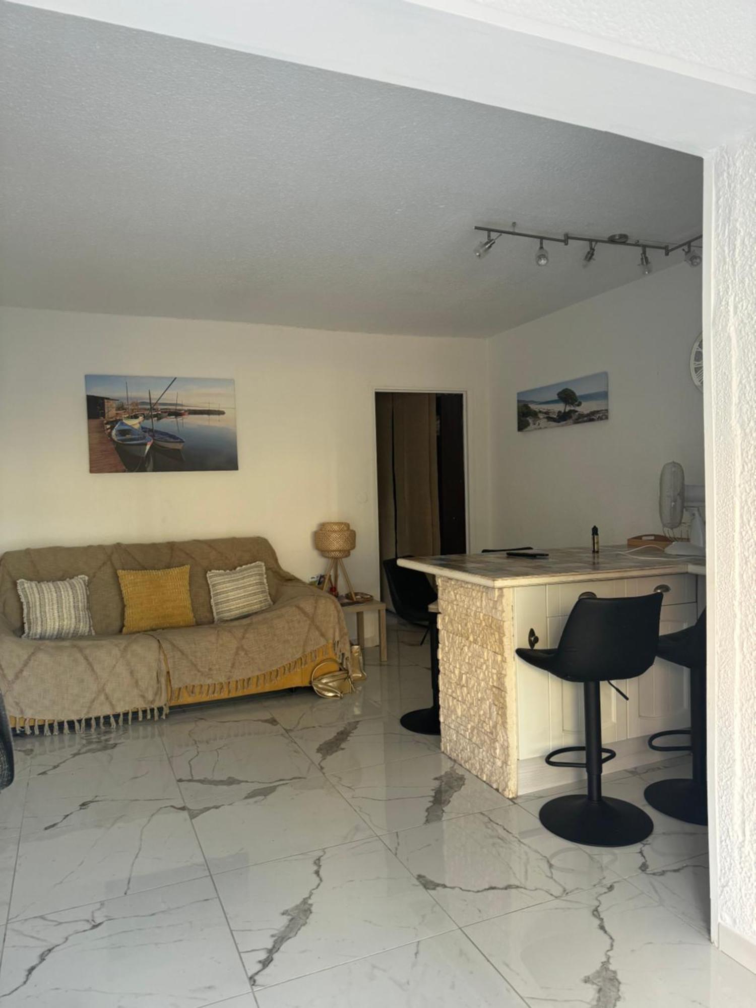 Grand Studio Cabine Proche Plage Et Port Gruissan Esterno foto