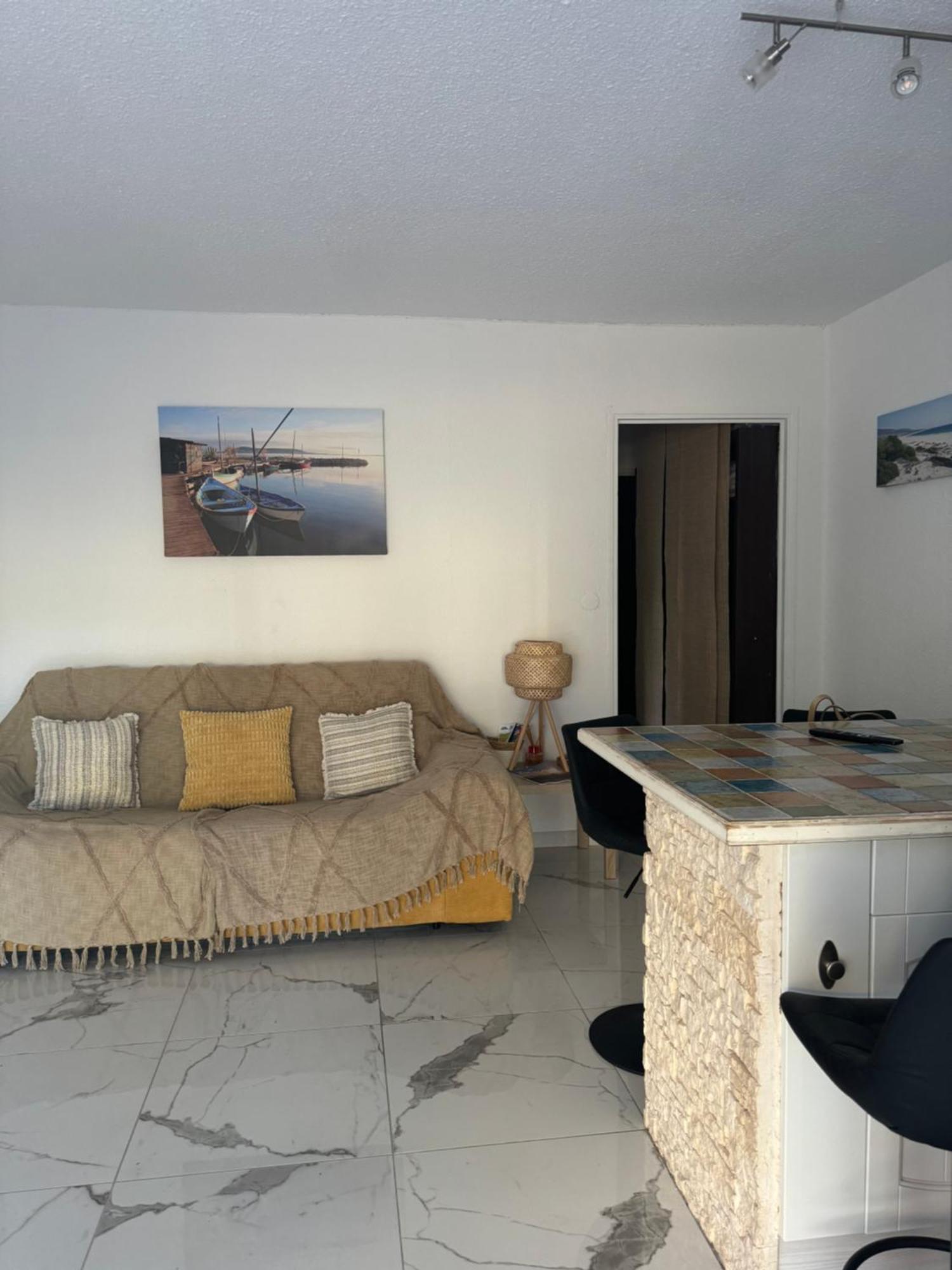 Grand Studio Cabine Proche Plage Et Port Gruissan Esterno foto